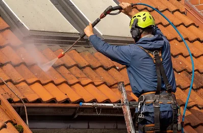 Démoussage et hydrofuge de toiture à Nantheuil